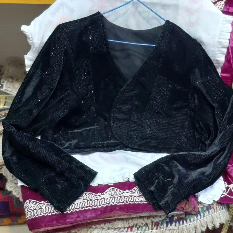 کراپ کت مخمل