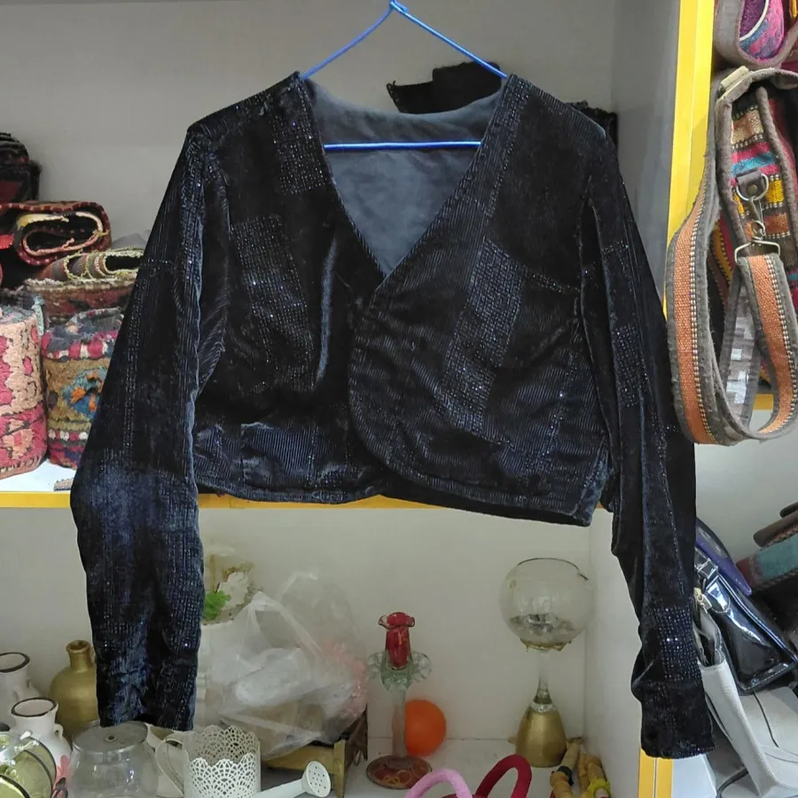 کراپ کت مخمل