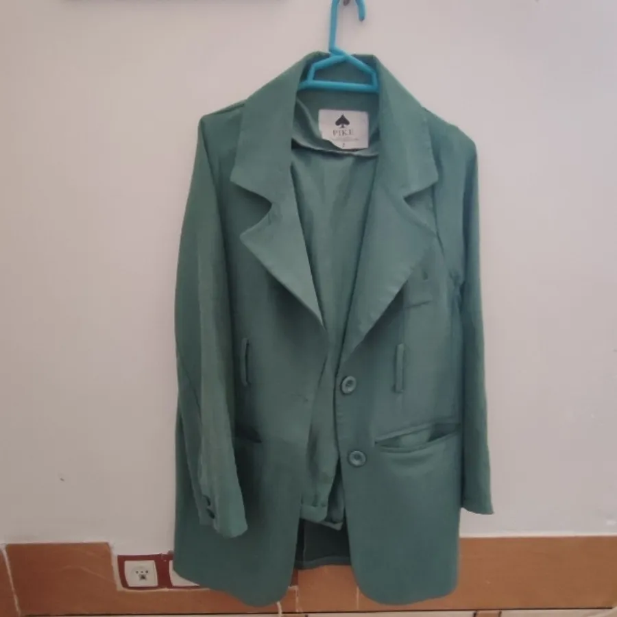 کت و شلوار سبز ابی