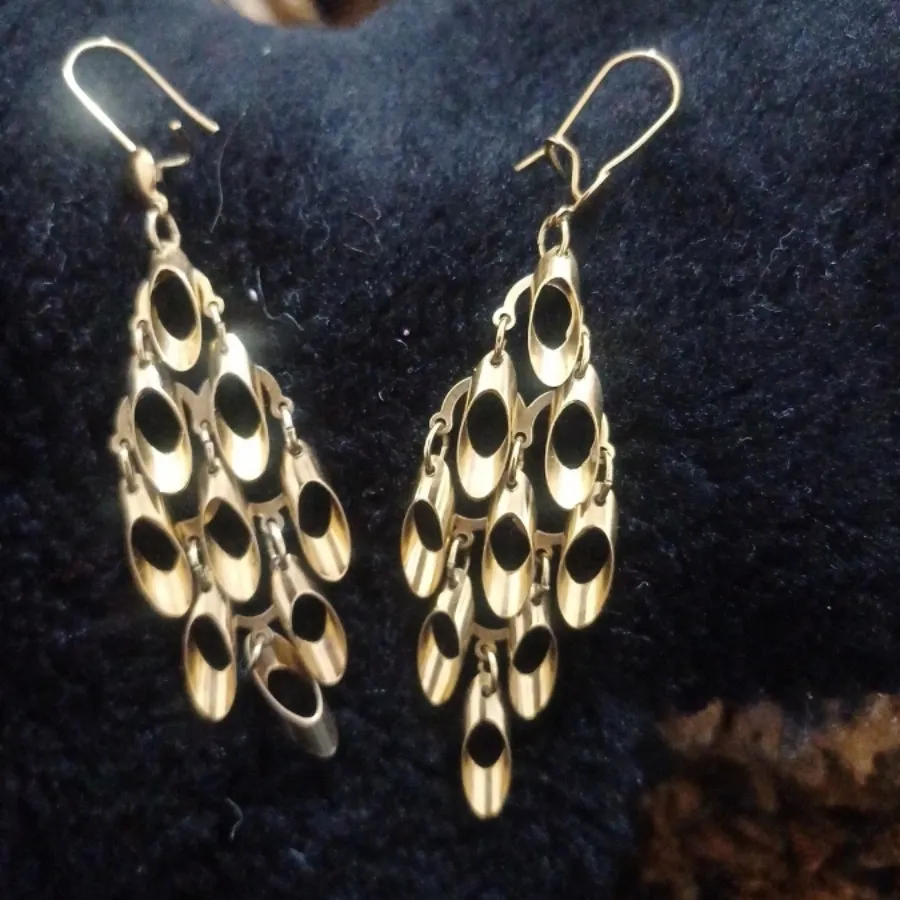 گوشوارا شرشره ای