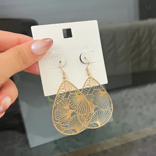 گوشواره رنگ ثابت