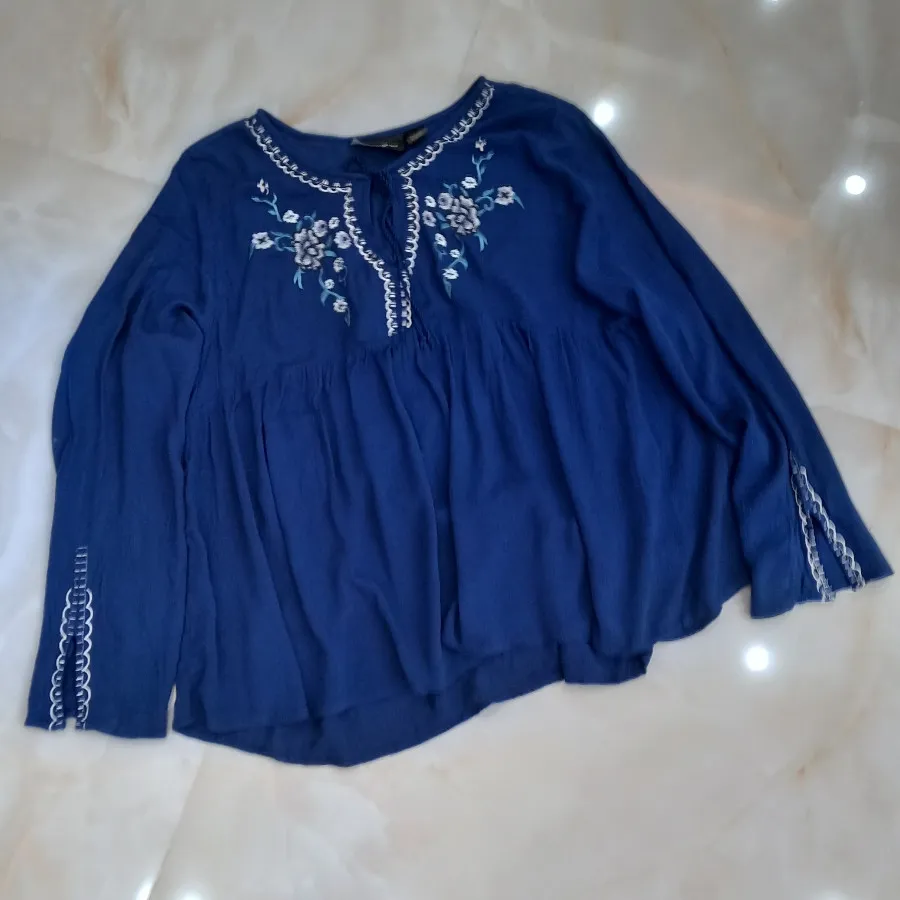 شومیز گلدوزی