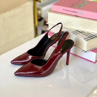 کفش زرشکی مدل رونا