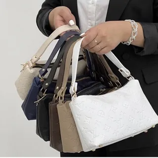 کیف زنانه طرح LVساده