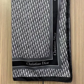 اسکارف طرح Dior