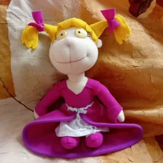 عروسک بامزه