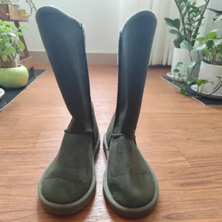 بوت مدل آگ
