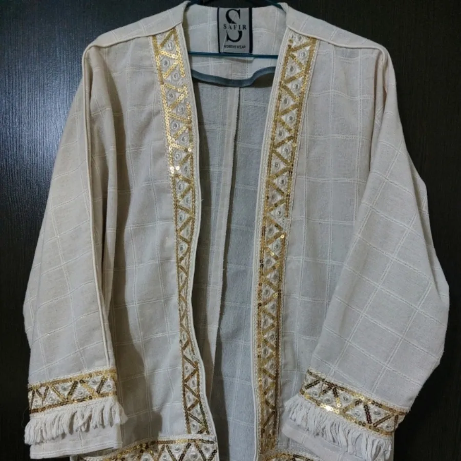 مانتو مدرن کارشده کرم