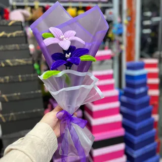 دسته گل لیلیوم مخملی بنفش