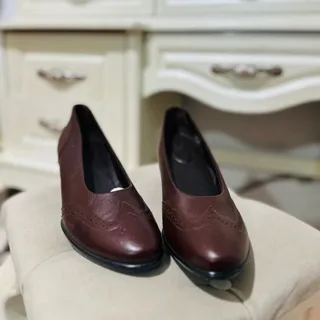 کفش زنانه چرم قهوه ای 40