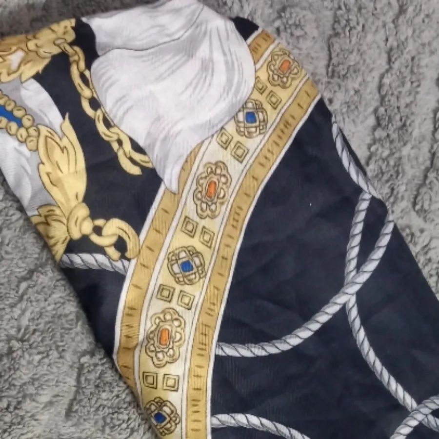 روسری قواره دار