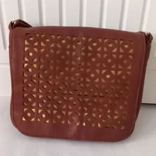 کیف چرم عسلی