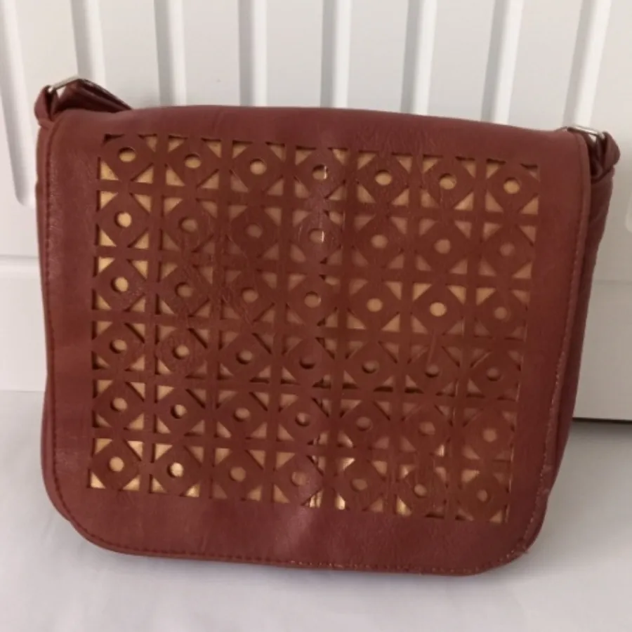 کیف چرم عسلی