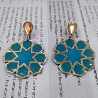 گوشواره رزینی چندضلعی