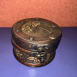 جعبه چوبی