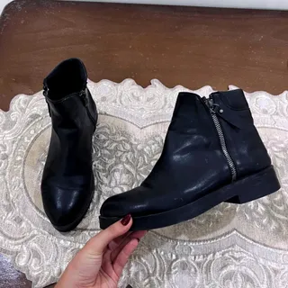 نیم بوت چرم