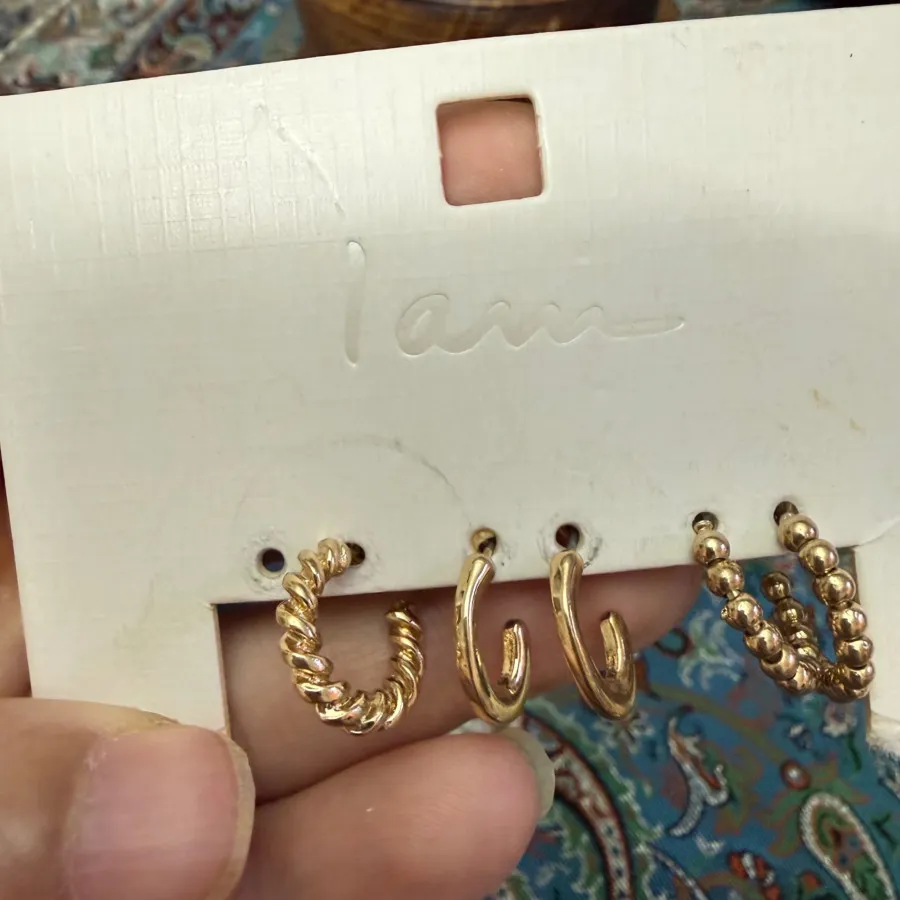 پک گوشواره آی ام