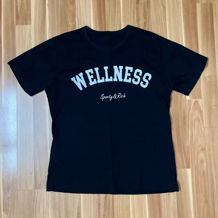 تیشرت مشکی Eellness