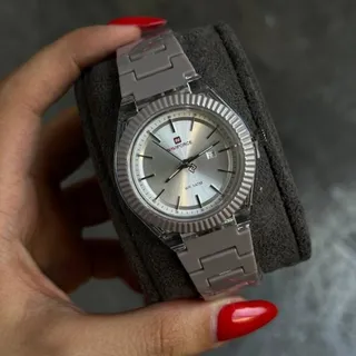 ساعت ناویفورس زنانه