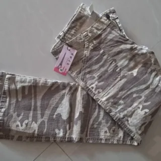 شلوار جین چریکی