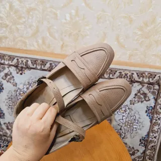 کفش تخت کالج کرمی