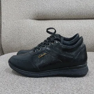 کفش سایز 38