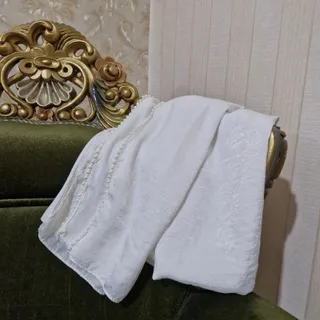 شال سفید ابریشم مرواریدی