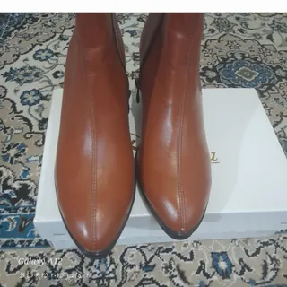 نیم بوت کاملا نو