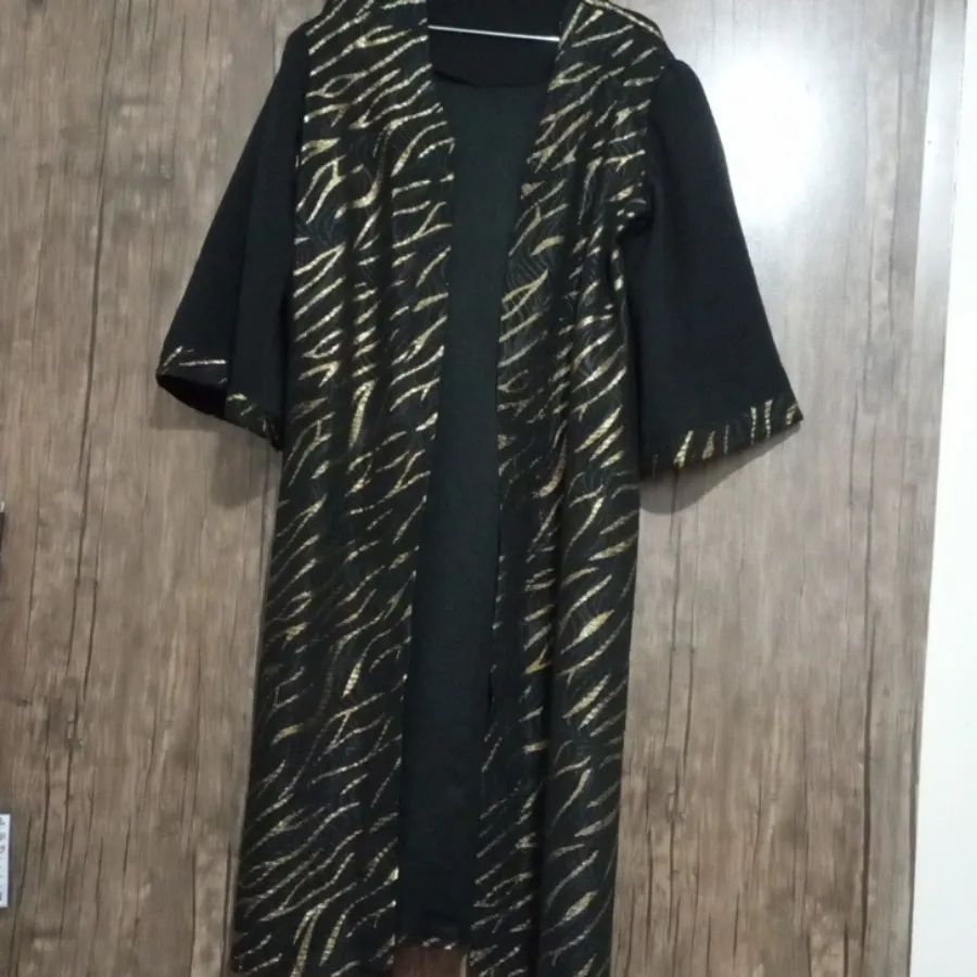 مانتوعبارویه ژاکاردطلایی