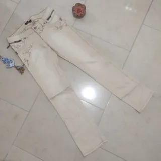شلوار جین خاص