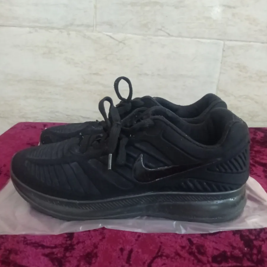 کفش کتونی مشکی