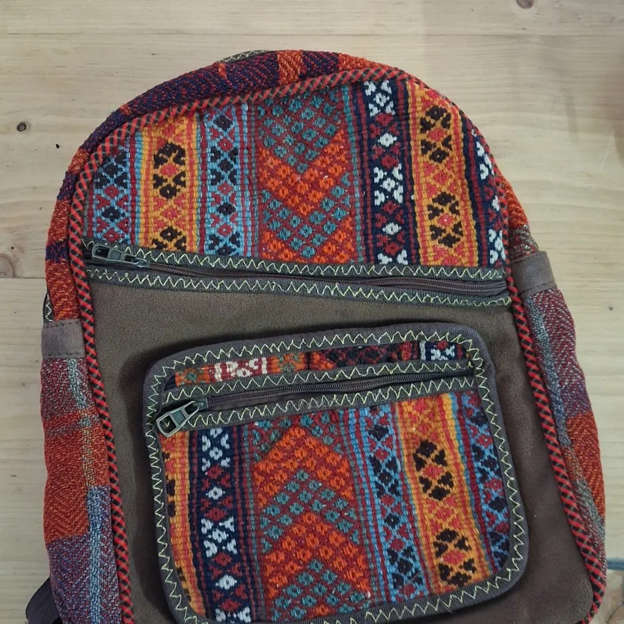 کوله پشتی سنتی