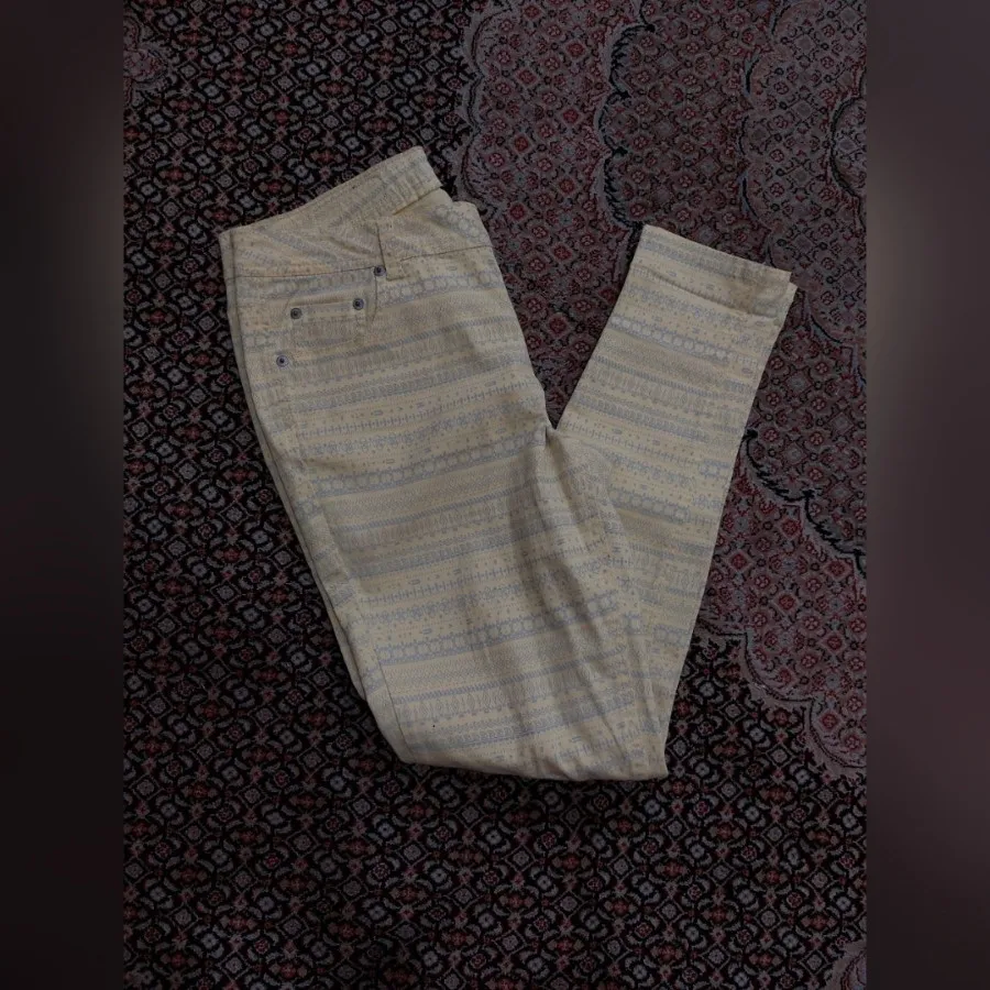 شلوار جین کشی مارک Max