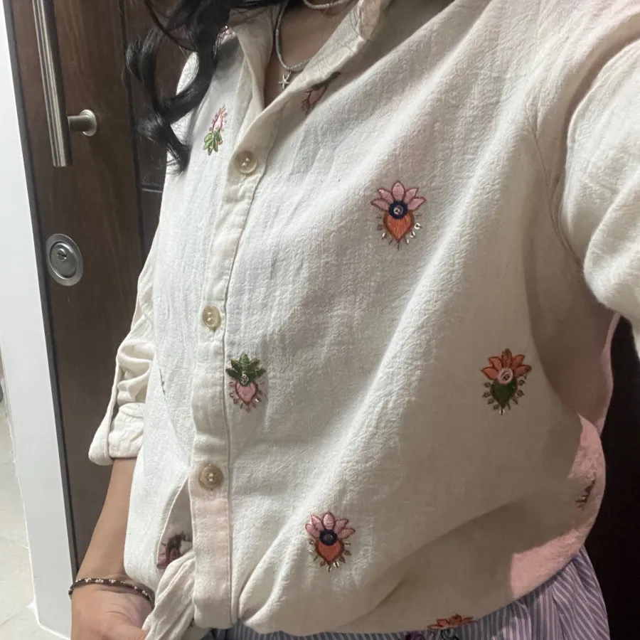 شومیز گلدوزی شده