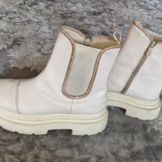 بوت سایز 37