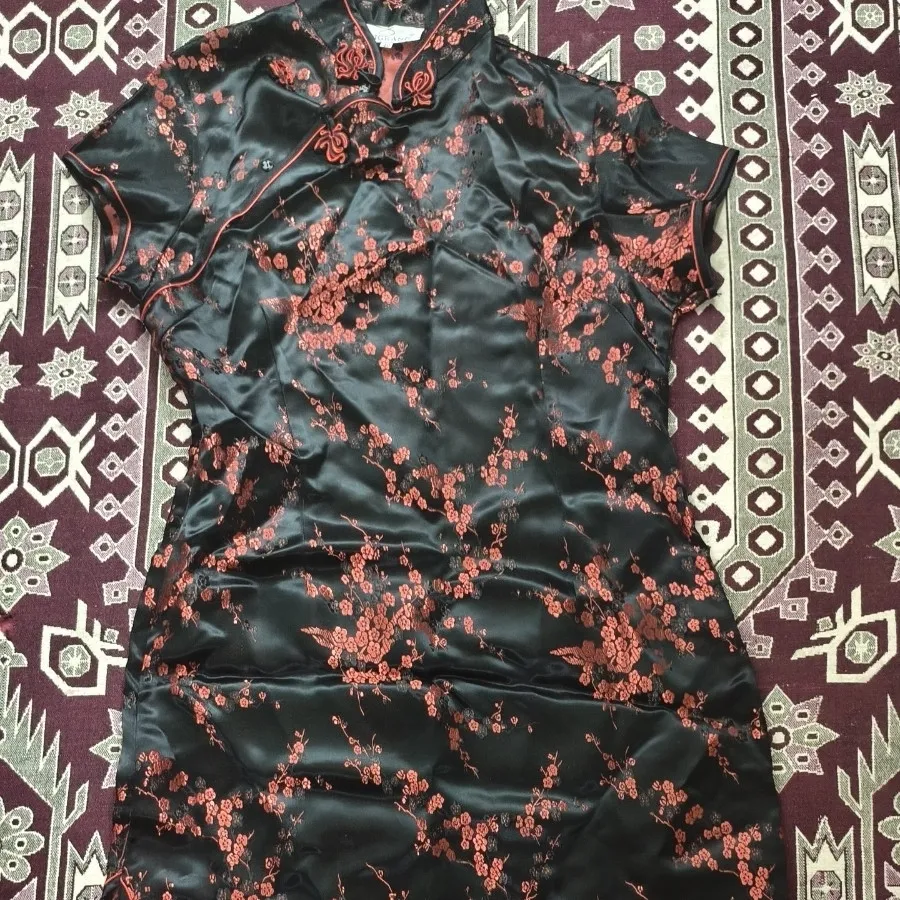 لباس چینی بلند