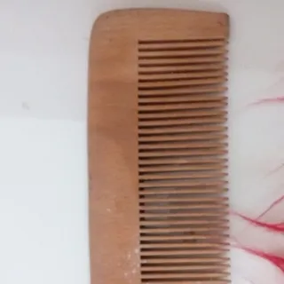 شانه مو چوبی