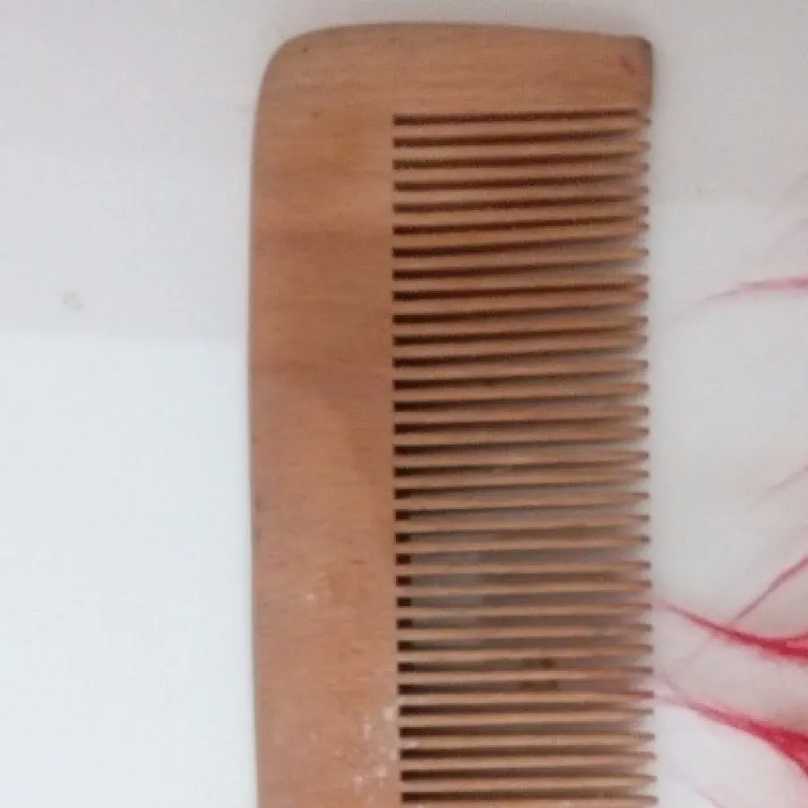 شانه مو چوبی
