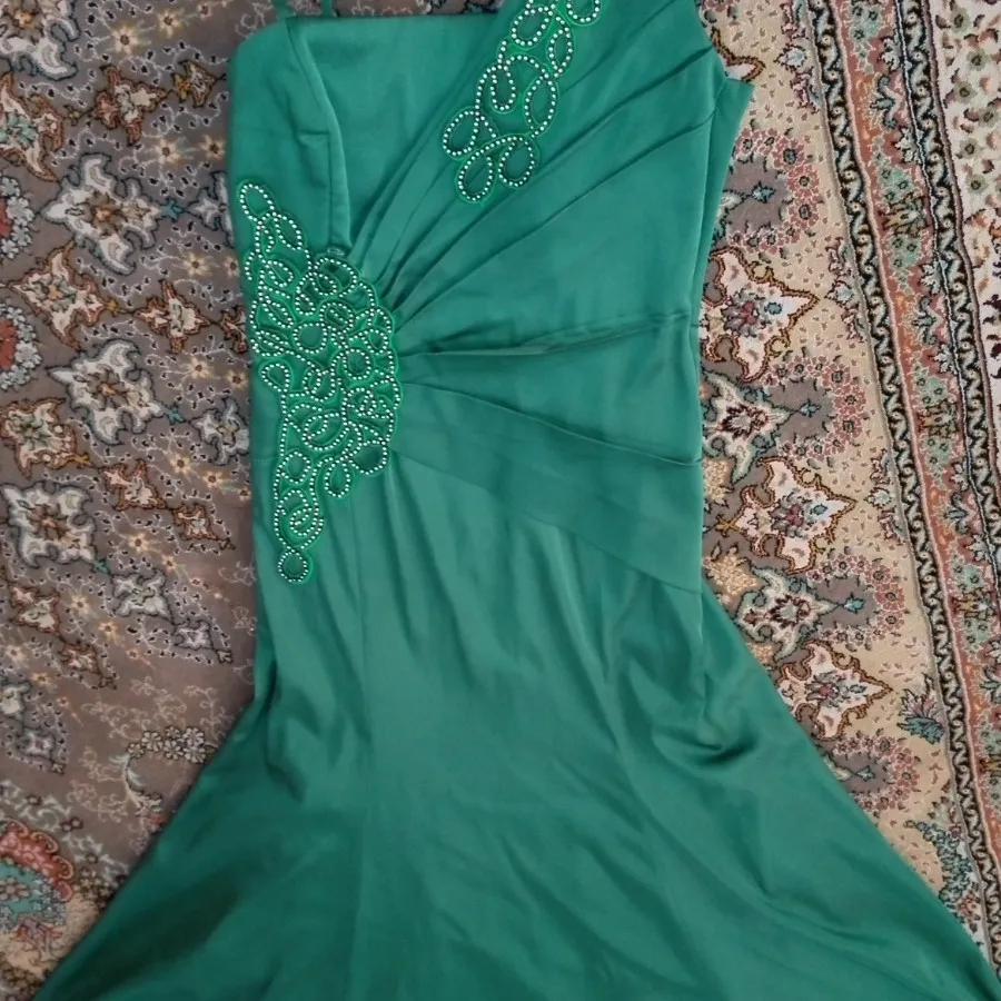 ماکسی سبز مجلسی