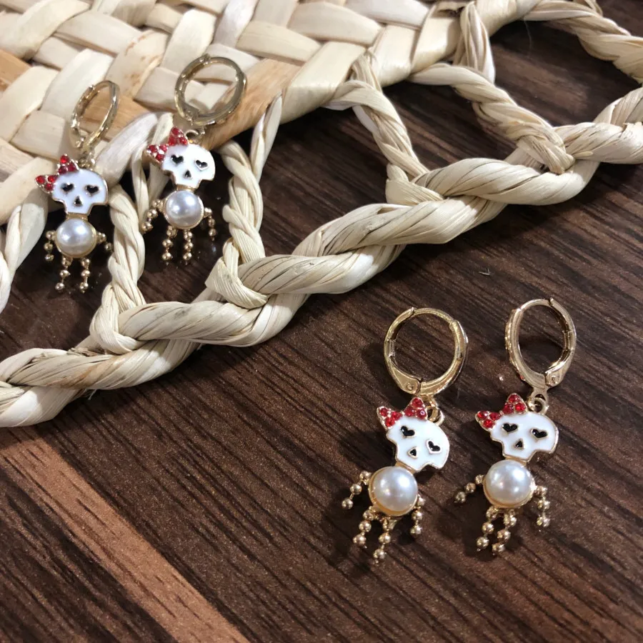 گوشواره اسکلت