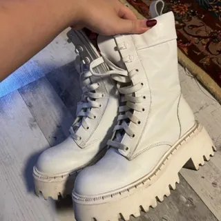 بوت زارا اورجینال