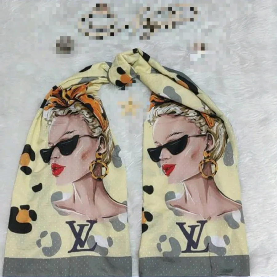 شال فیس مینیمال