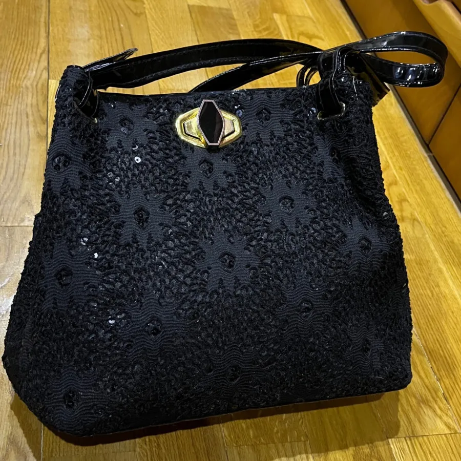 کیف دستی پولکدوزی دار