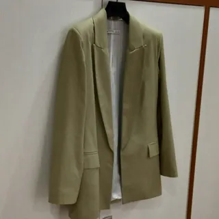 کت برند مونایی
