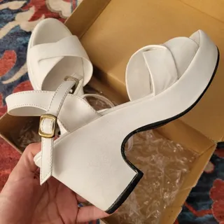 کفش مجلسی سفید کفش عروس