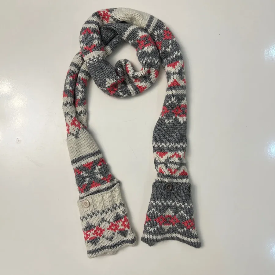 شال گردن جیبدار