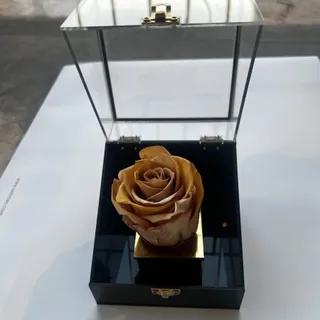 گل مصنوعی