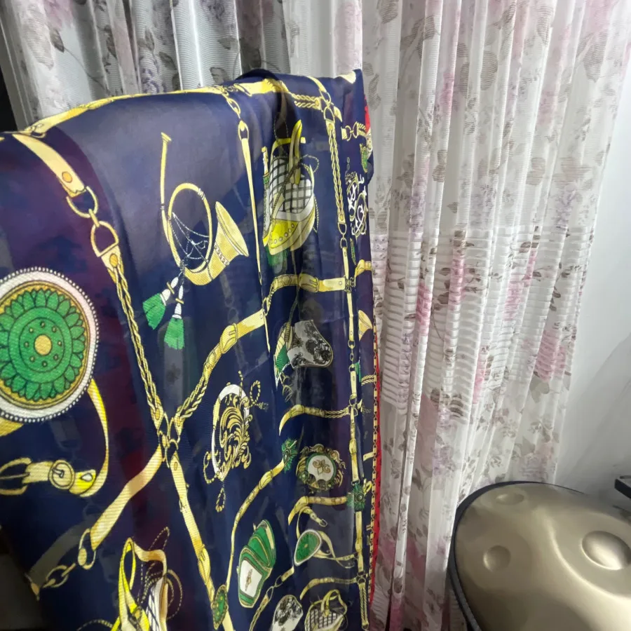 شال طرحدار سرمه ای
