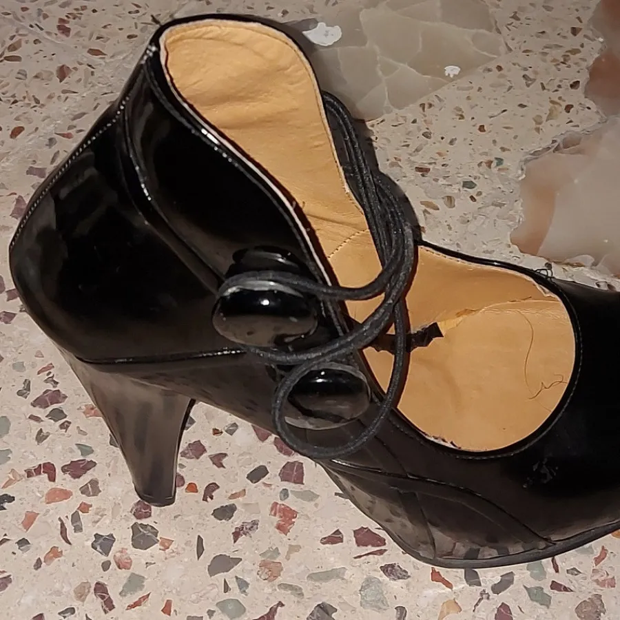 کفش مجلسی
