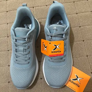 کفش کتونی kinetix